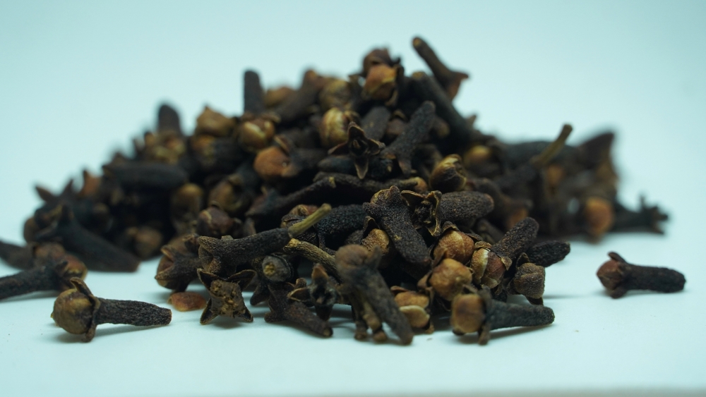 THOGAI’S-”KUTRALAM KIRAMBU”-SYZYGIUM AROMATICUM/CLOVES/KIRAMBU/கிராம்பு/GRAMBU/ഗ്രാമ്പൂ/LAVANGAM/లవంగం/LAUNG/लौंग