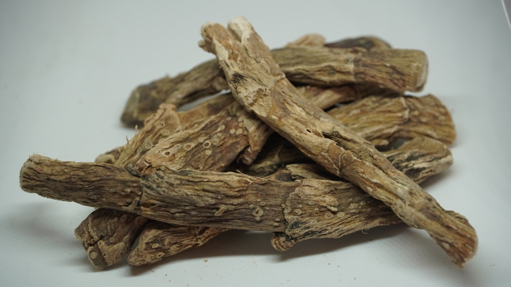 VASAMBU - SWEET FLAG /வசம்பு (वच)/ACORUS CALAMUS